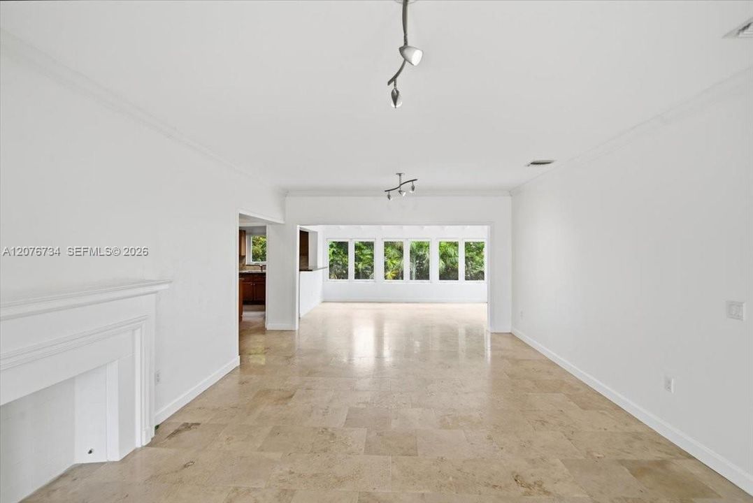 В аренду: $5,950 (2 спален, 2 ванн, 1463 Квадратных фут)
