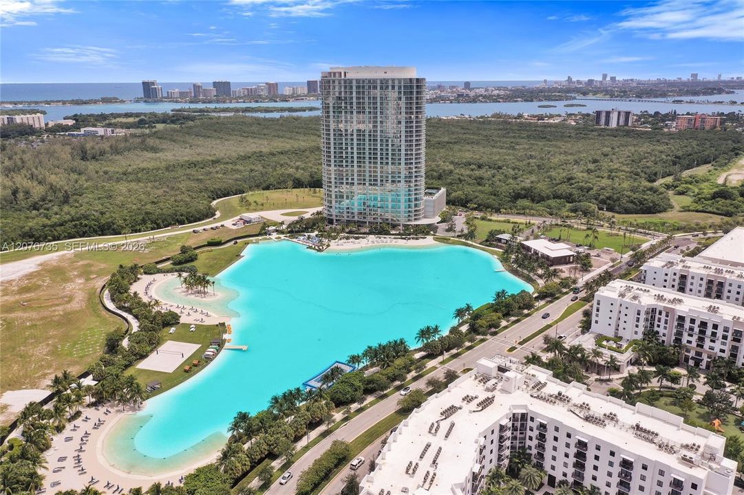 На продажу: $2,350,000 (2 спален, 3 ванн, 1571 Квадратных фут)