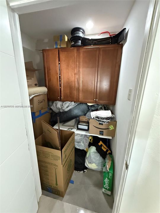 For Rent: $2,850 (2 beds, 2 baths, 940 Square Feet)