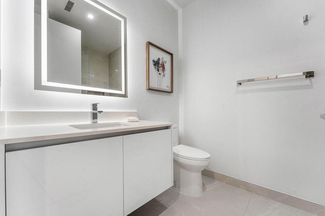 025-220LakeShoreDrive-702-LakePark-FL-33