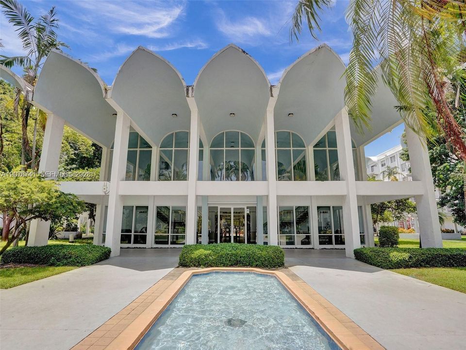 На продажу: $139,800 (1 спален, 1 ванн, 826 Квадратных фут)