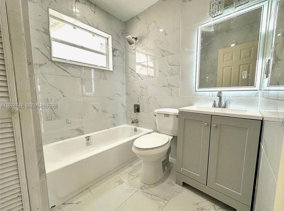 For Rent: $2,200 (2 beds, 1 baths, 1719 Square Feet)