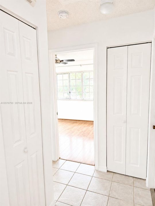 For Rent: $3,000 (2 beds, 2 baths, 1232 Square Feet)