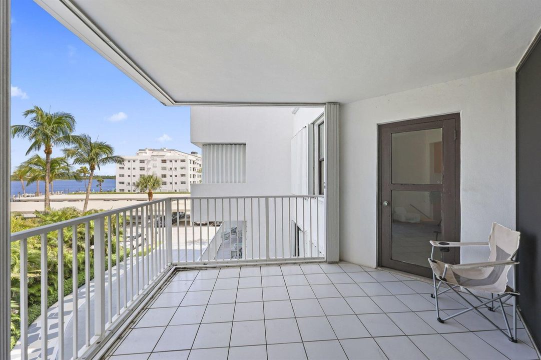 2860 S Ocean Blvd - 16.jpg-SMALL
