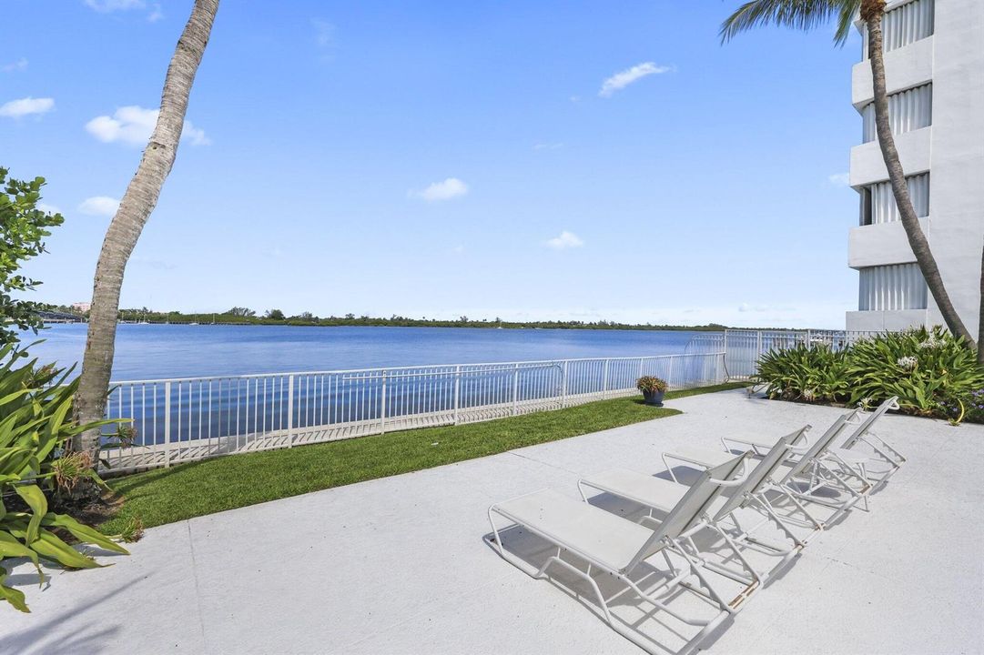 2860 S Ocean Blvd - 34.jpg-SMALL