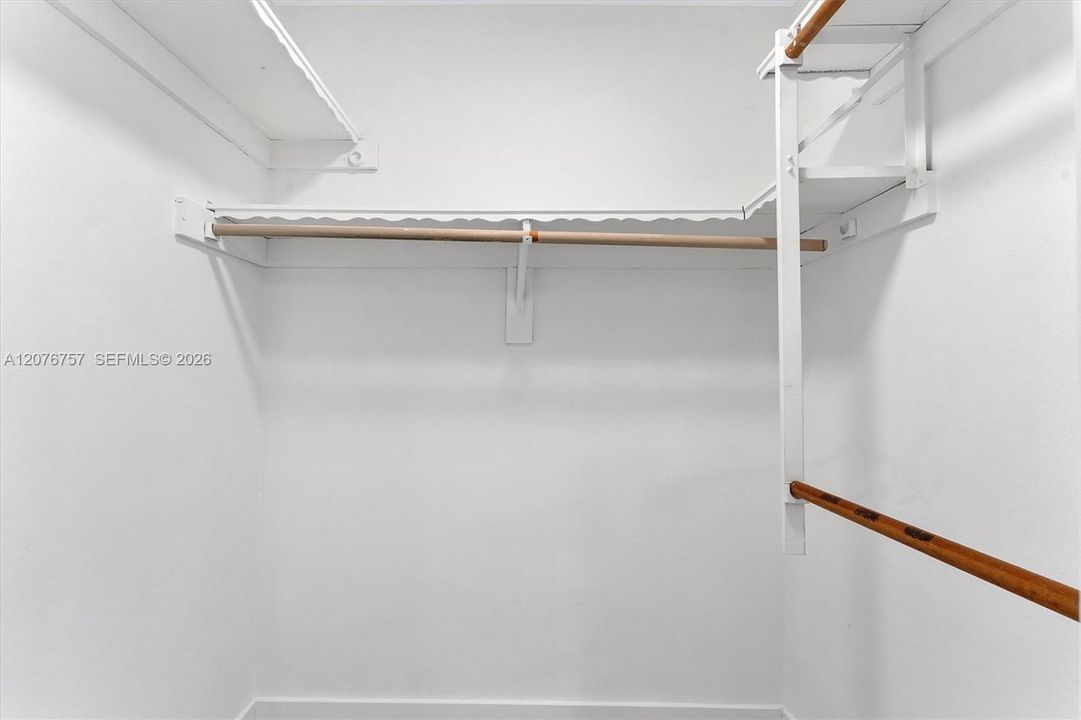 На продажу: $699,000 (4 спален, 2 ванн, 1774 Квадратных фут)
