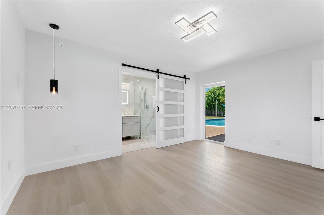 На продажу: $699,000 (4 спален, 2 ванн, 1774 Квадратных фут)