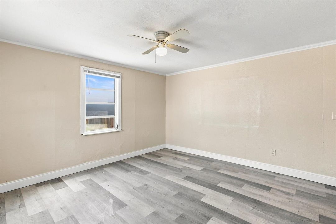 05-Property Photo 005