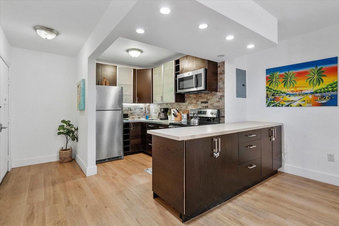09-3522 NE 166th St #6_15