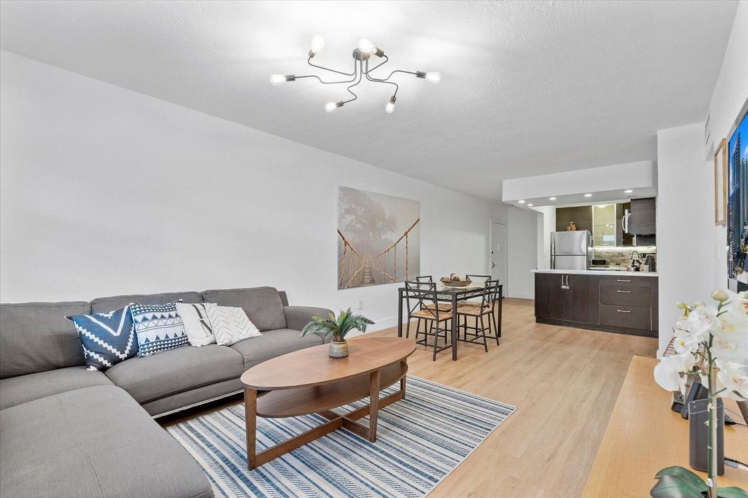 01-3522 NE 166th St #6_9