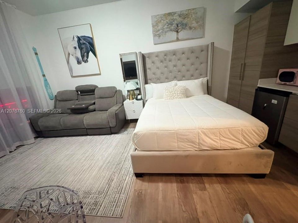 На продажу: $289,000 (0 спален, 1 ванн, 362 Квадратных фут)