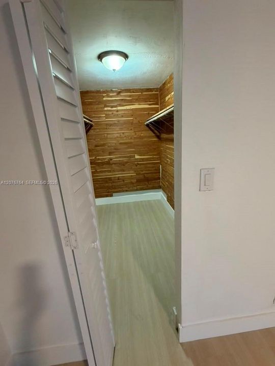 For Rent: $2,500 (2 beds, 2 baths, 1076 Square Feet)
