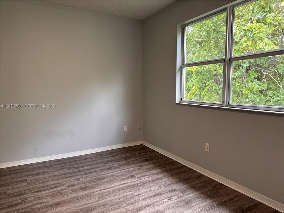 For Rent: $2,550 (4 beds, 3 baths, 1544 Square Feet)