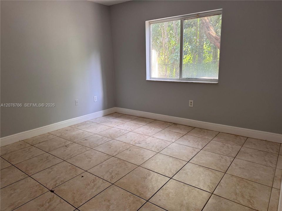 For Rent: $2,550 (4 beds, 3 baths, 1544 Square Feet)