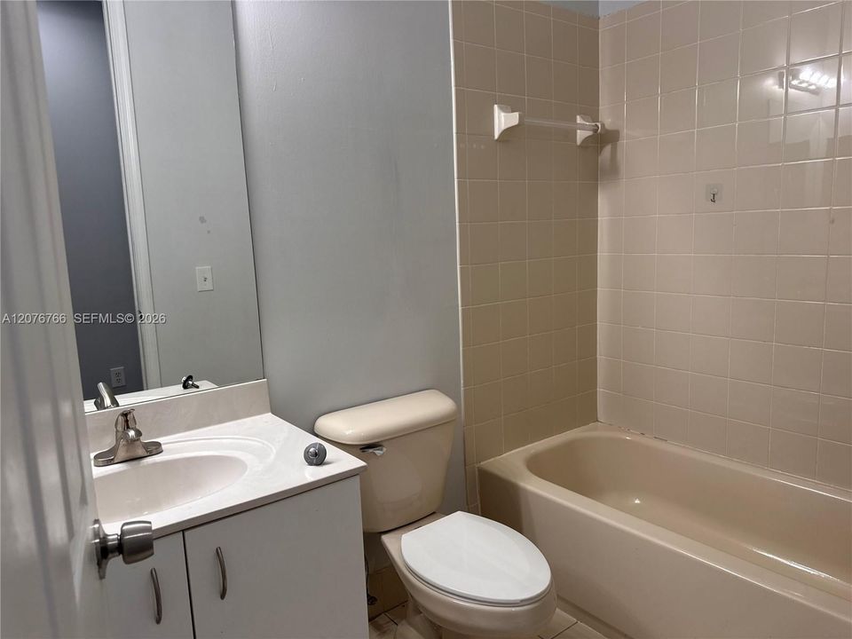 For Rent: $2,550 (4 beds, 3 baths, 1544 Square Feet)