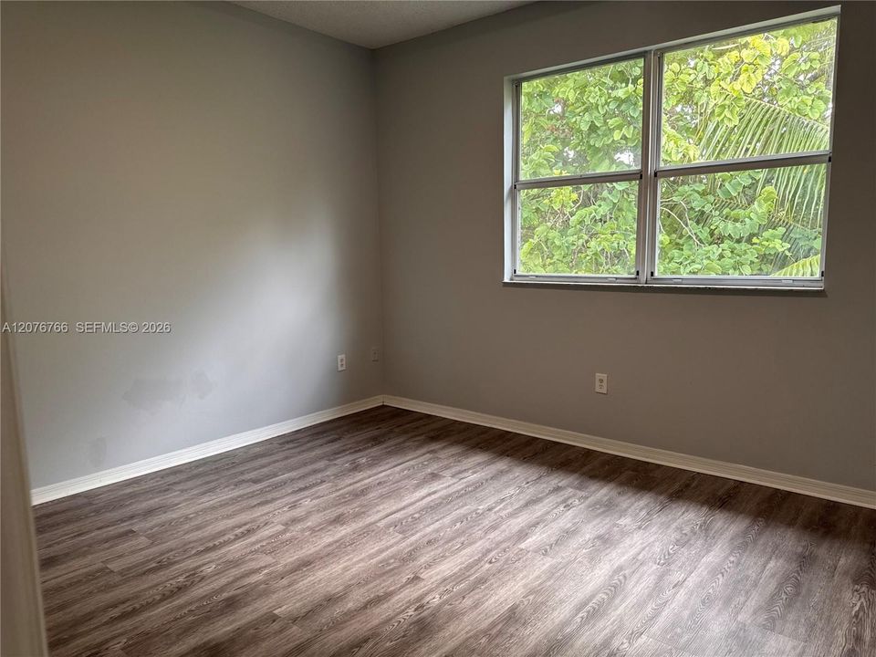 For Rent: $2,550 (4 beds, 3 baths, 1544 Square Feet)