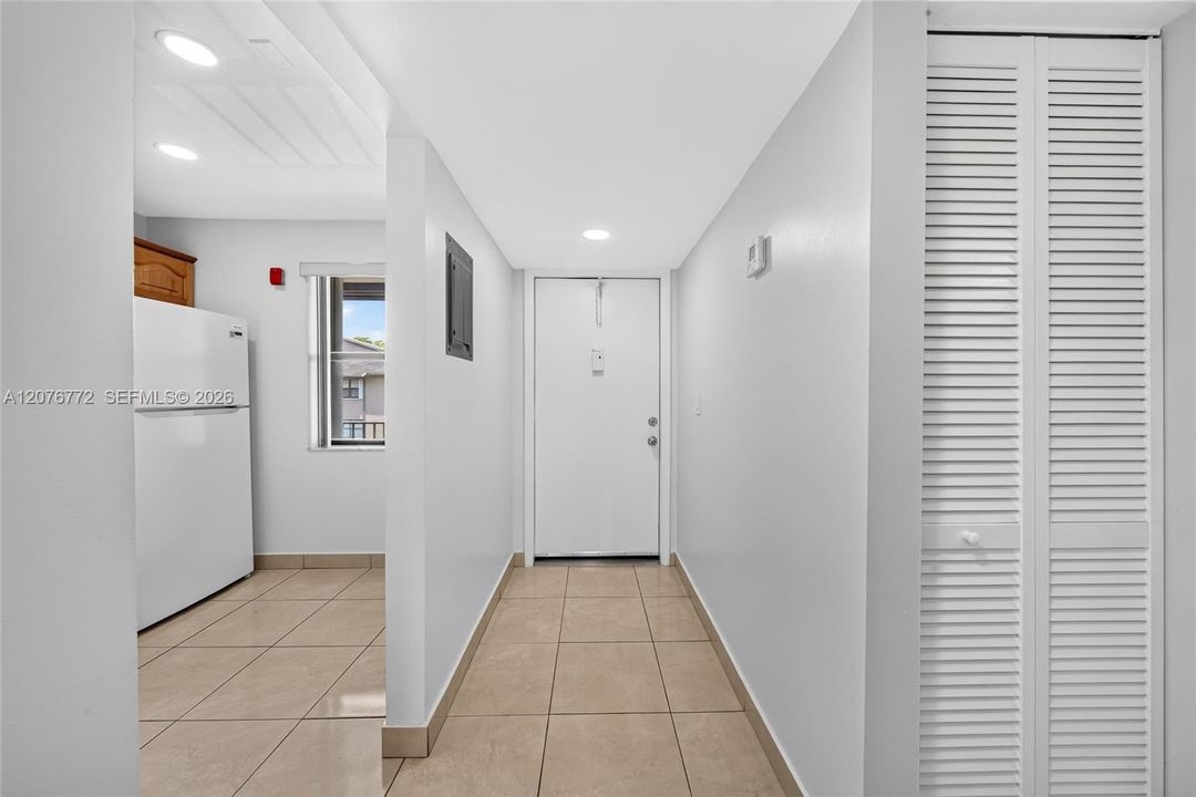 В аренду: $2,200 (2 спален, 2 ванн, 768 Квадратных фут)