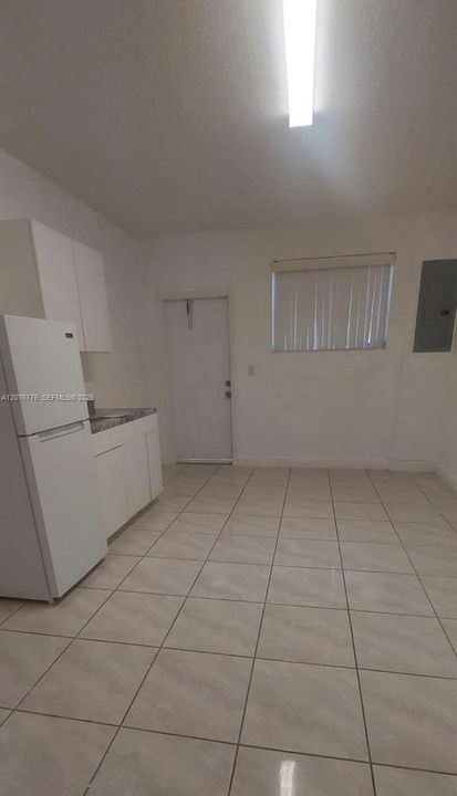 En Venta: $1,100,000 (5 camas, 4 baños, 2539 Pies cuadrados)