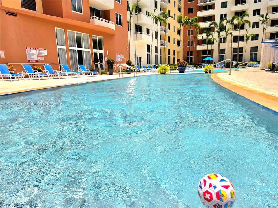 For Rent: $3,400 (2 beds, 2 baths, 1074 Square Feet)