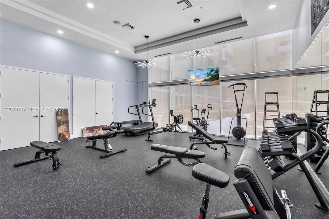 For Rent: $3,400 (2 beds, 2 baths, 1074 Square Feet)