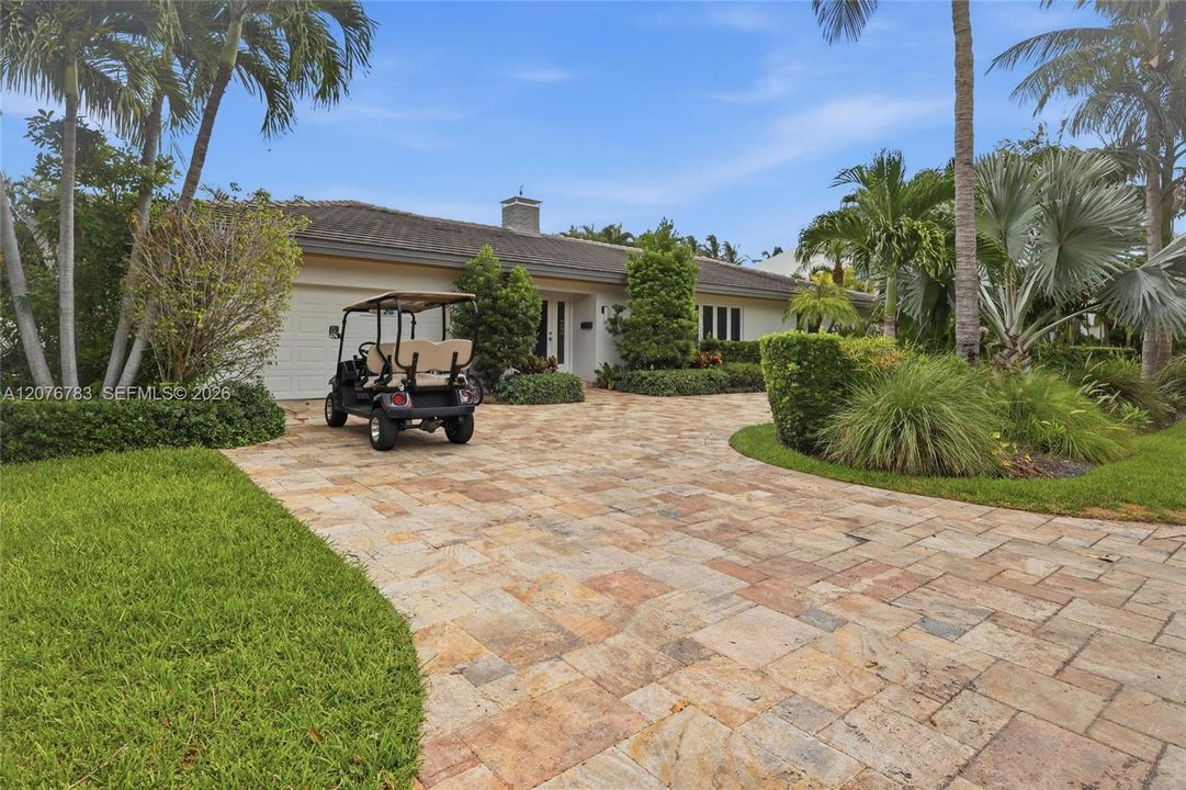 For Sale: $6,350,000 (4 beds, 3 baths, 2761 Square Feet)