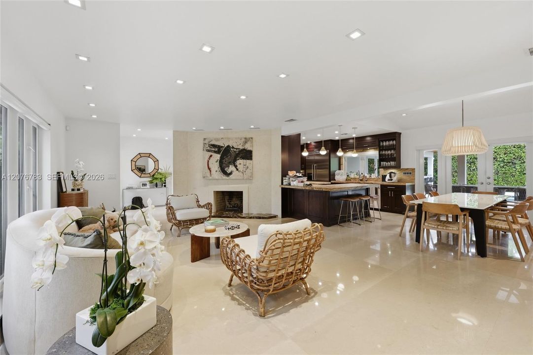 For Sale: $6,350,000 (4 beds, 3 baths, 2761 Square Feet)