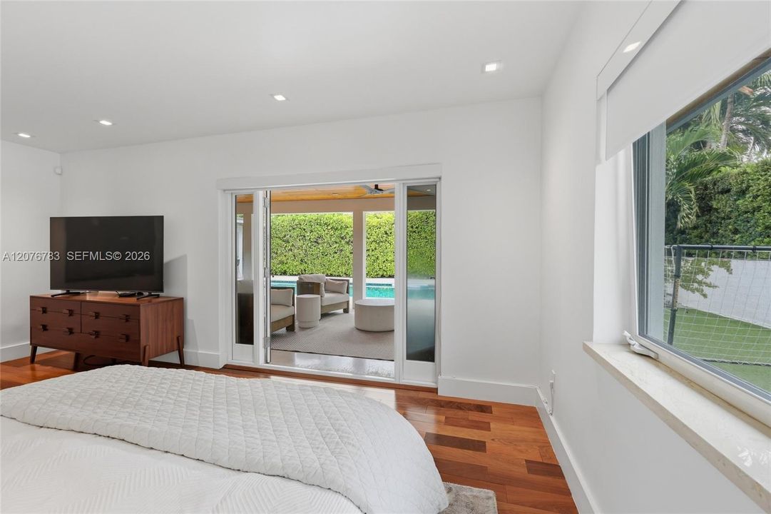 For Sale: $6,350,000 (4 beds, 3 baths, 2761 Square Feet)