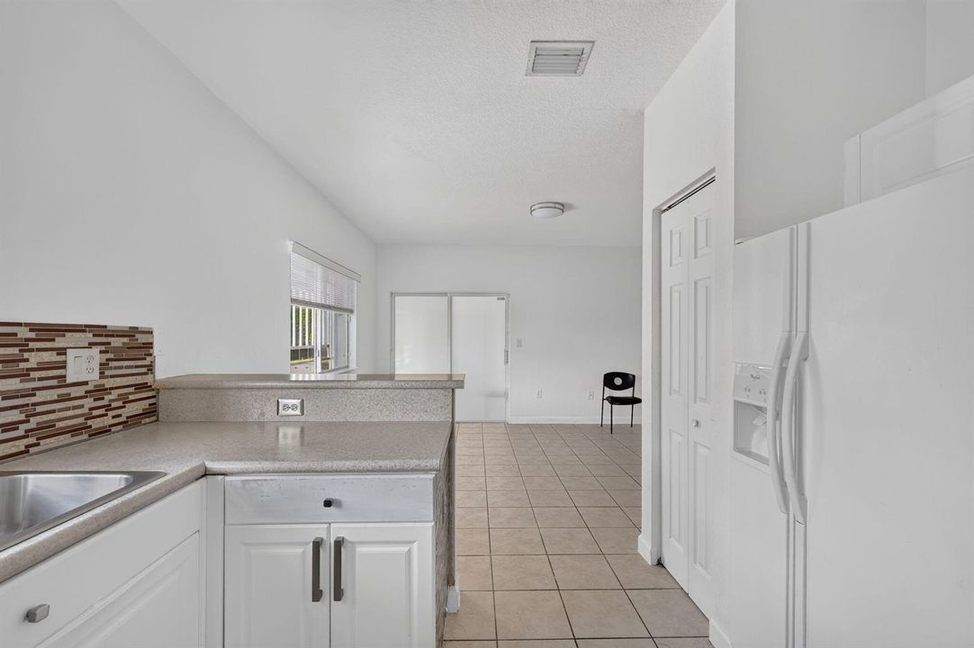 7-web-or-mls-Photo Aug 22 2026, 8 41 14