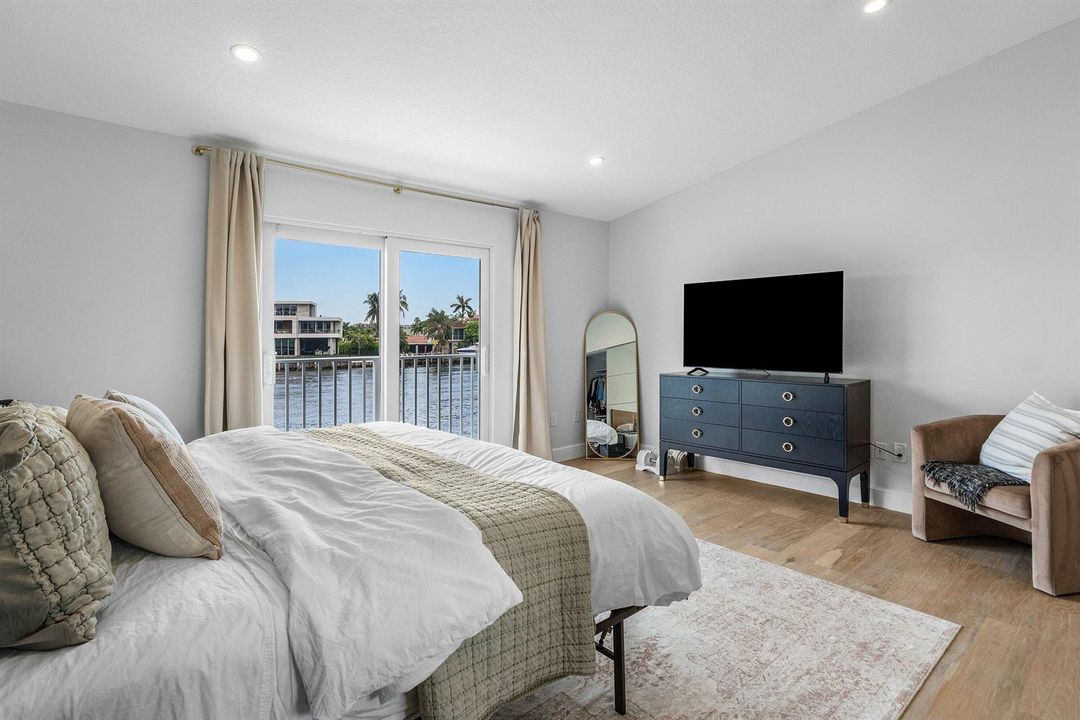 023-900JefferyStreet-BocaRaton-FL-33487-
