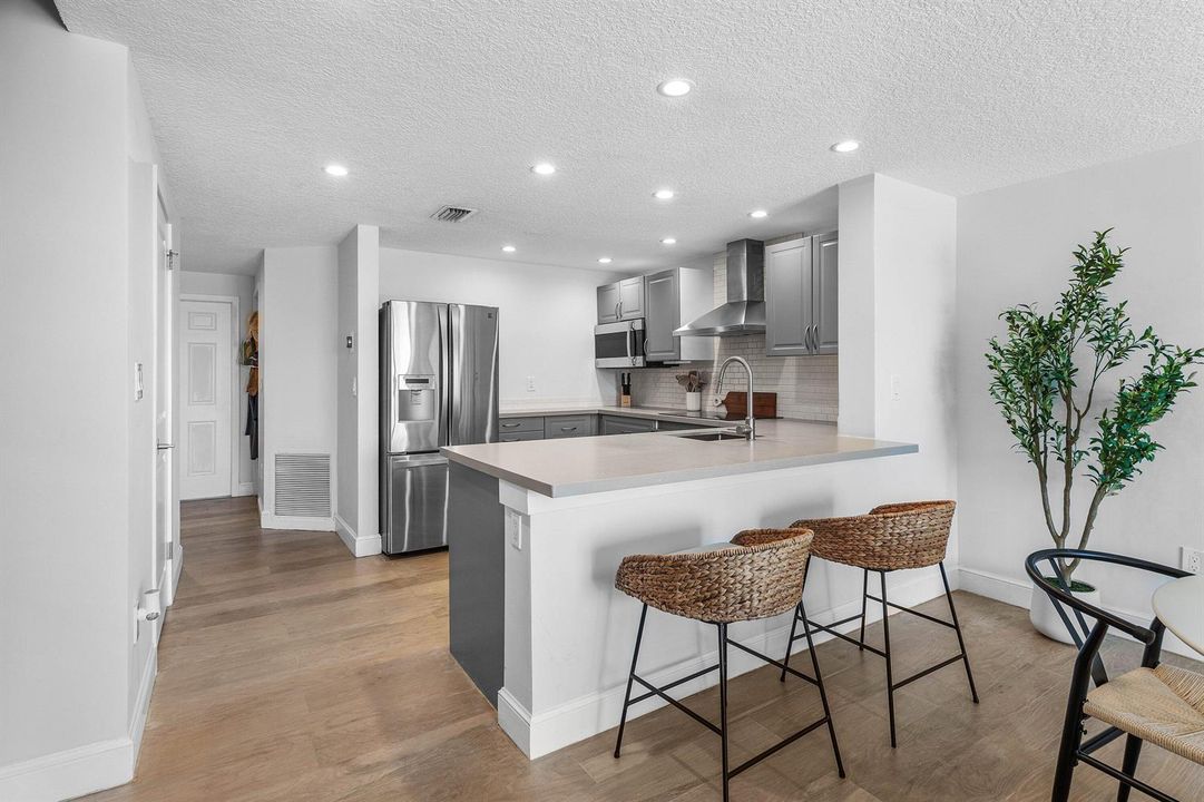 009-900JefferyStreet-BocaRaton-FL-33487-