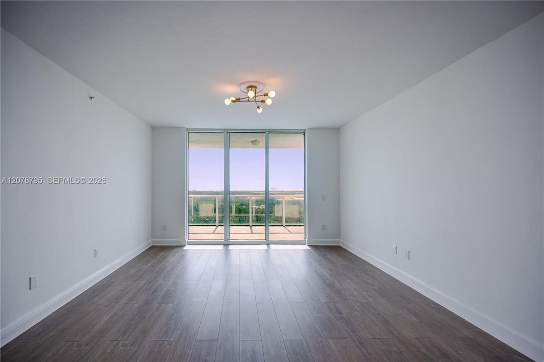 For Sale: $495,000 (3 beds, 3 baths, 1801 Square Feet)