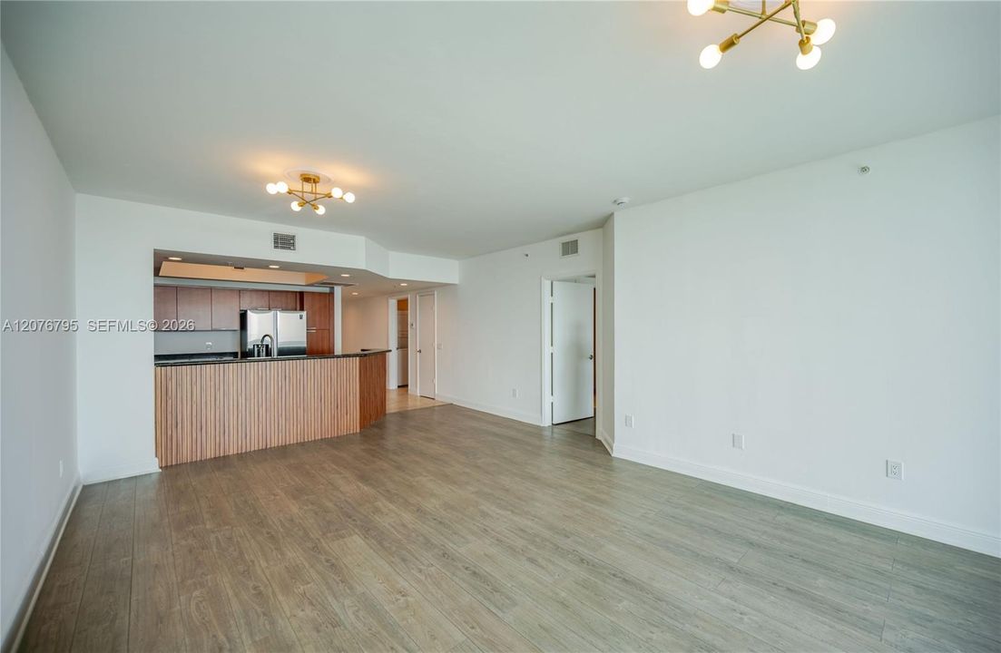 For Sale: $495,000 (3 beds, 3 baths, 1801 Square Feet)