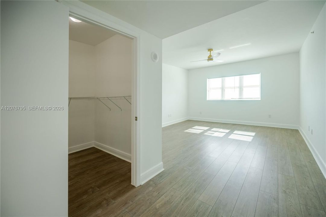 For Sale: $495,000 (3 beds, 3 baths, 1801 Square Feet)