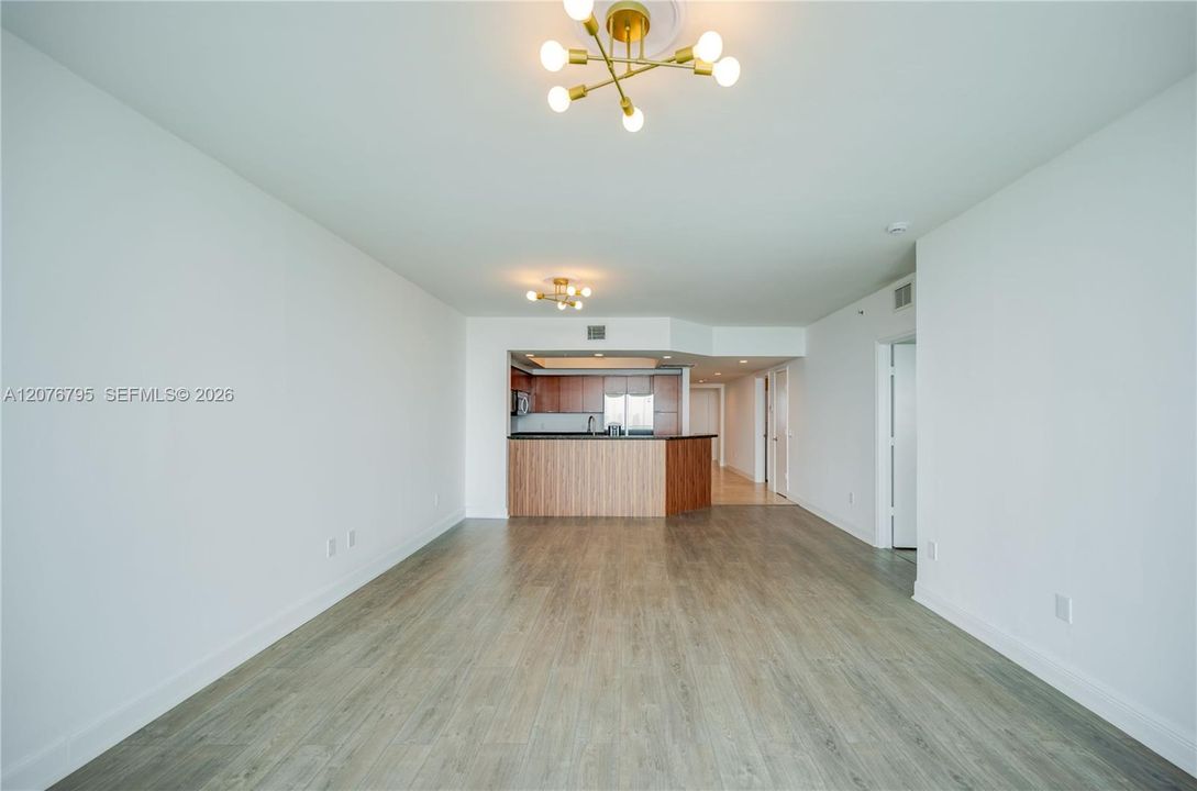 For Sale: $495,000 (3 beds, 3 baths, 1801 Square Feet)