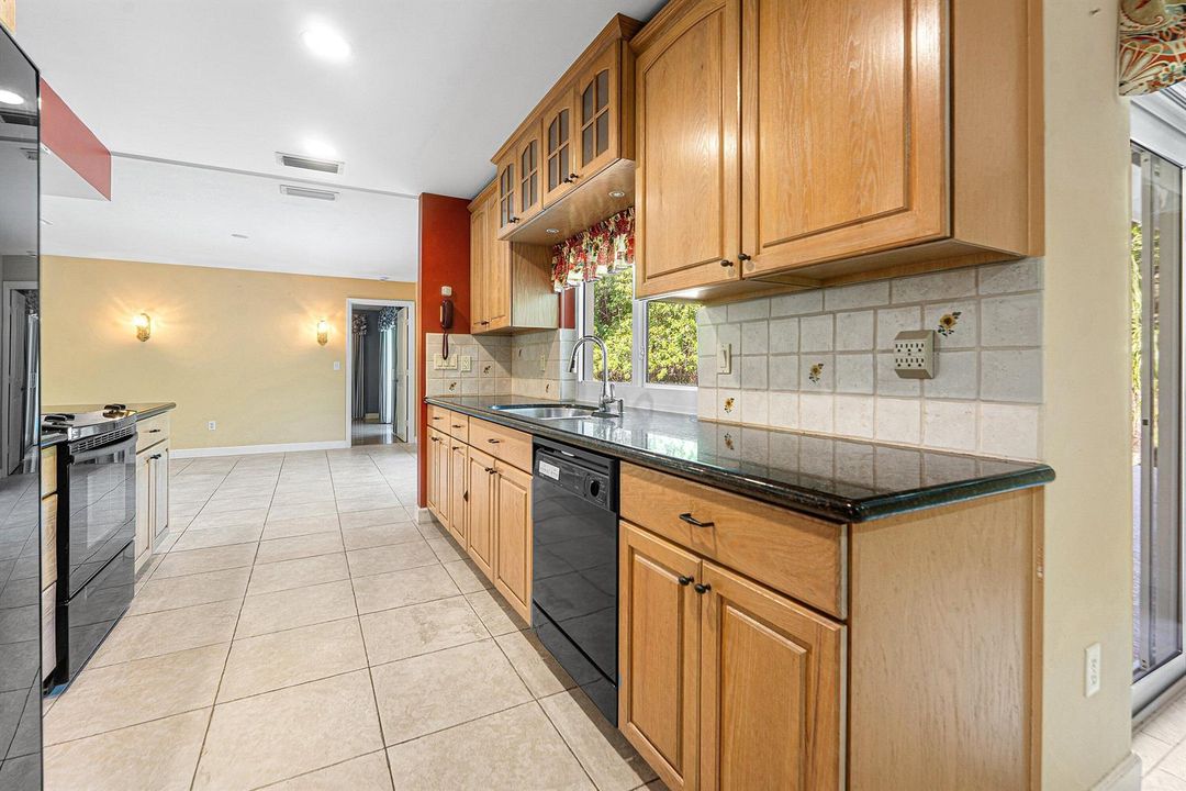 Kitchen 4