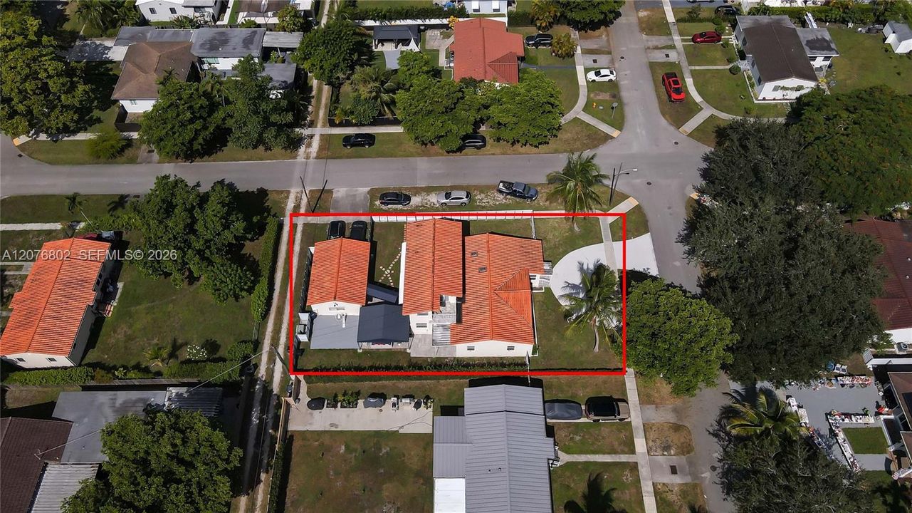 En Venta: $1,150,000 (4 camas, 3 baños, 2838 Pies cuadrados)