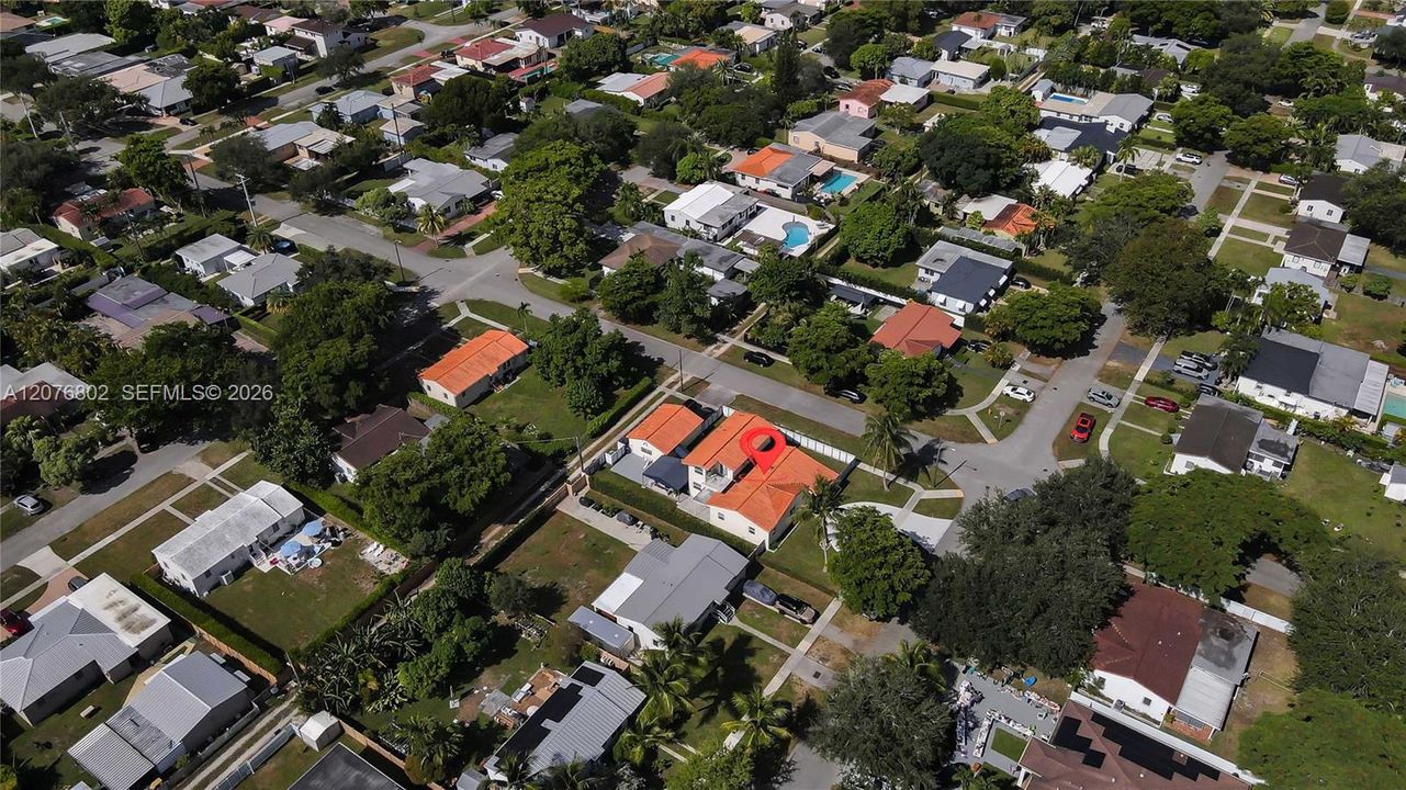 En Venta: $1,150,000 (4 camas, 3 baños, 2838 Pies cuadrados)