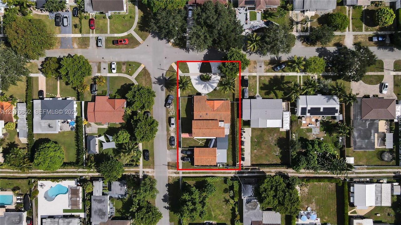 En Venta: $1,150,000 (4 camas, 3 baños, 2838 Pies cuadrados)