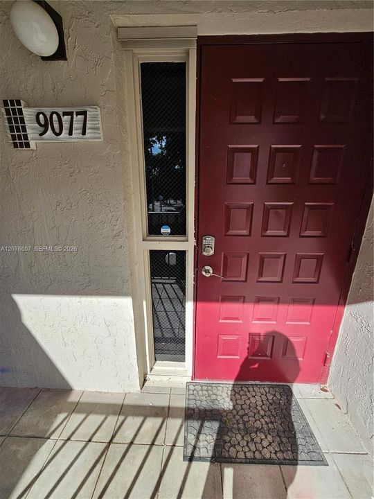 For Sale: $259,900 (1 beds, 1 baths, 862 Square Feet)