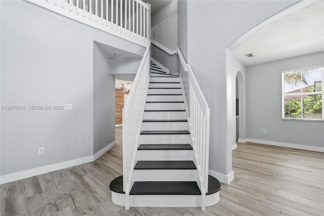 For Sale: $649,900 (4 beds, 2 baths, 2440 Square Feet)