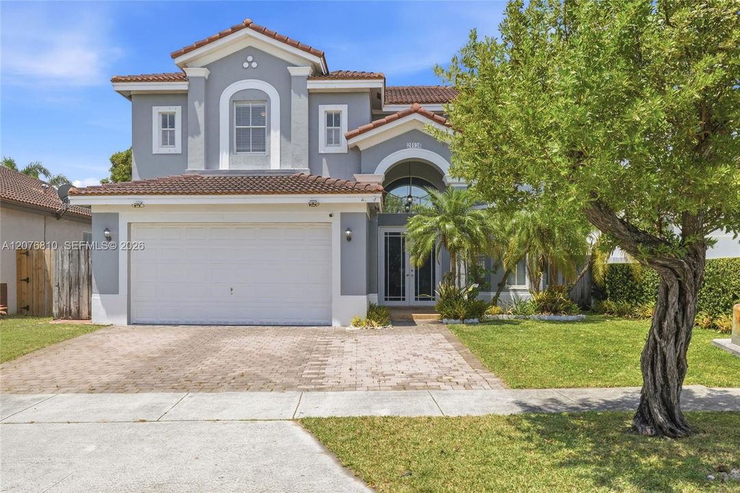 For Sale: $649,900 (4 beds, 2 baths, 2440 Square Feet)