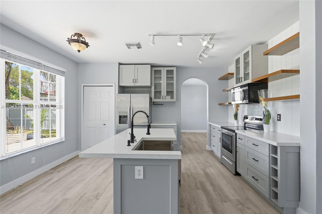 For Sale: $649,900 (4 beds, 2 baths, 2440 Square Feet)