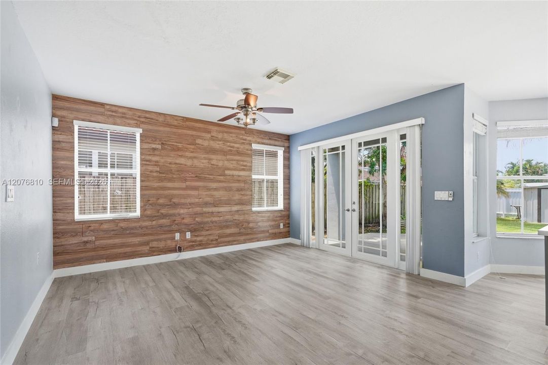 For Sale: $649,900 (4 beds, 2 baths, 2440 Square Feet)