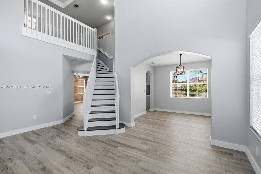 For Sale: $649,900 (4 beds, 2 baths, 2440 Square Feet)