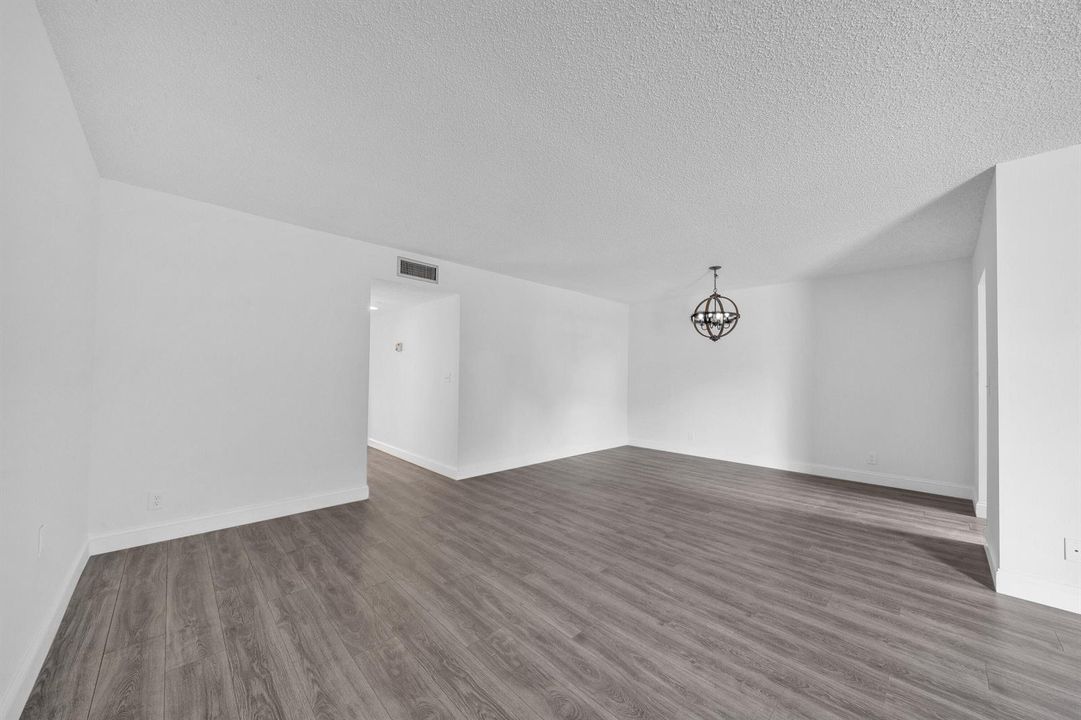 3 Living Area (1)