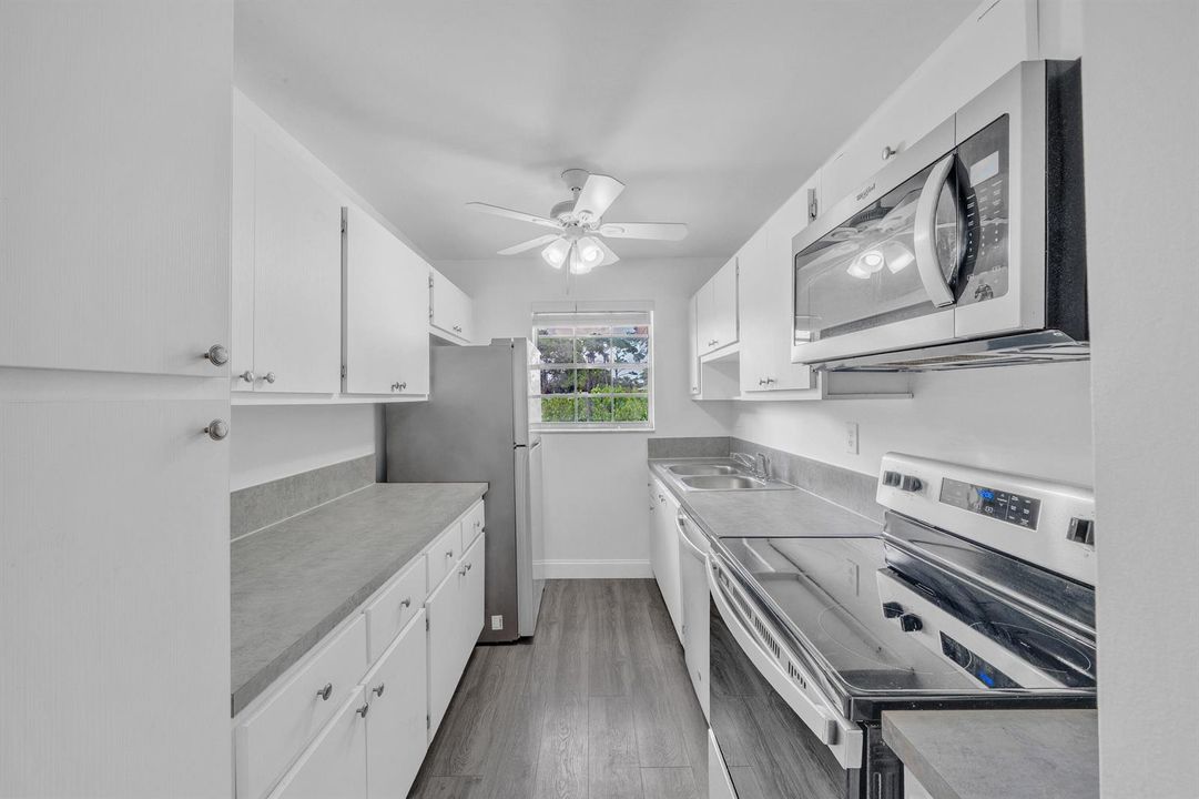 5 Kitchen (1)