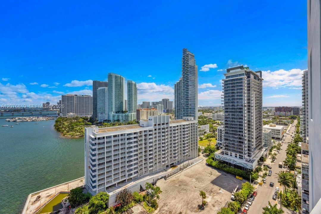 For Rent: $6,000 (2 beds, 2 baths, 1400 Square Feet)