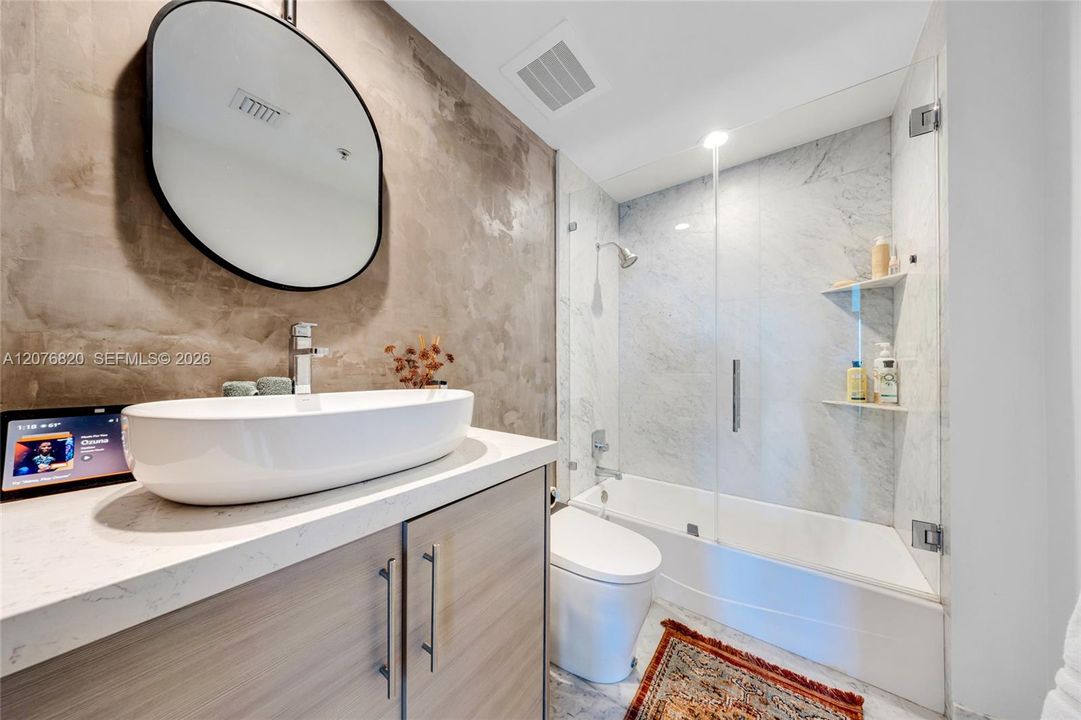 В аренду: $4,500 (2 спален, 2 ванн, 1354 Квадратных фут)