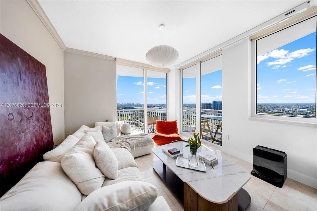 В аренду: $4,500 (2 спален, 2 ванн, 1354 Квадратных фут)