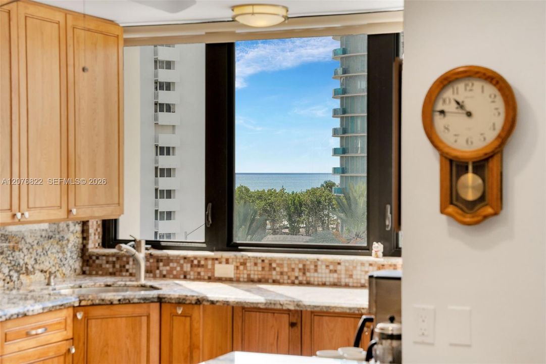 En Venta: $665,000 (2 camas, 2 baños, 1530 Pies cuadrados)